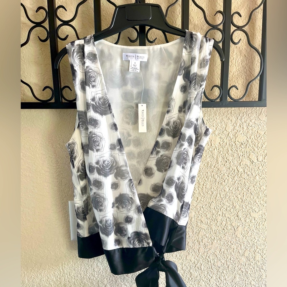 White House Black Market Sleeveless Blouse - Size S - NWT